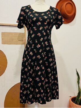 Heads Up Vintage 90s Black Rose Floral Short Sleeve USA Made Midi Dress